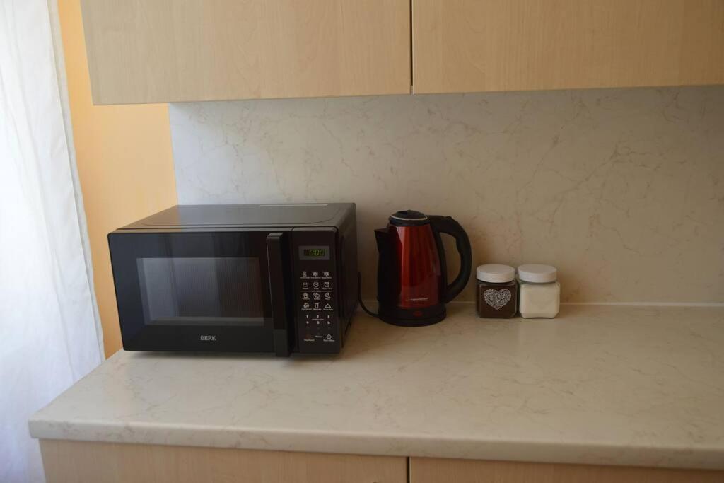 Spacious Old Town Family Peachy 2 Bedrooms Apartment, Nearby The Riga Presidential Castle Εξωτερικό φωτογραφία