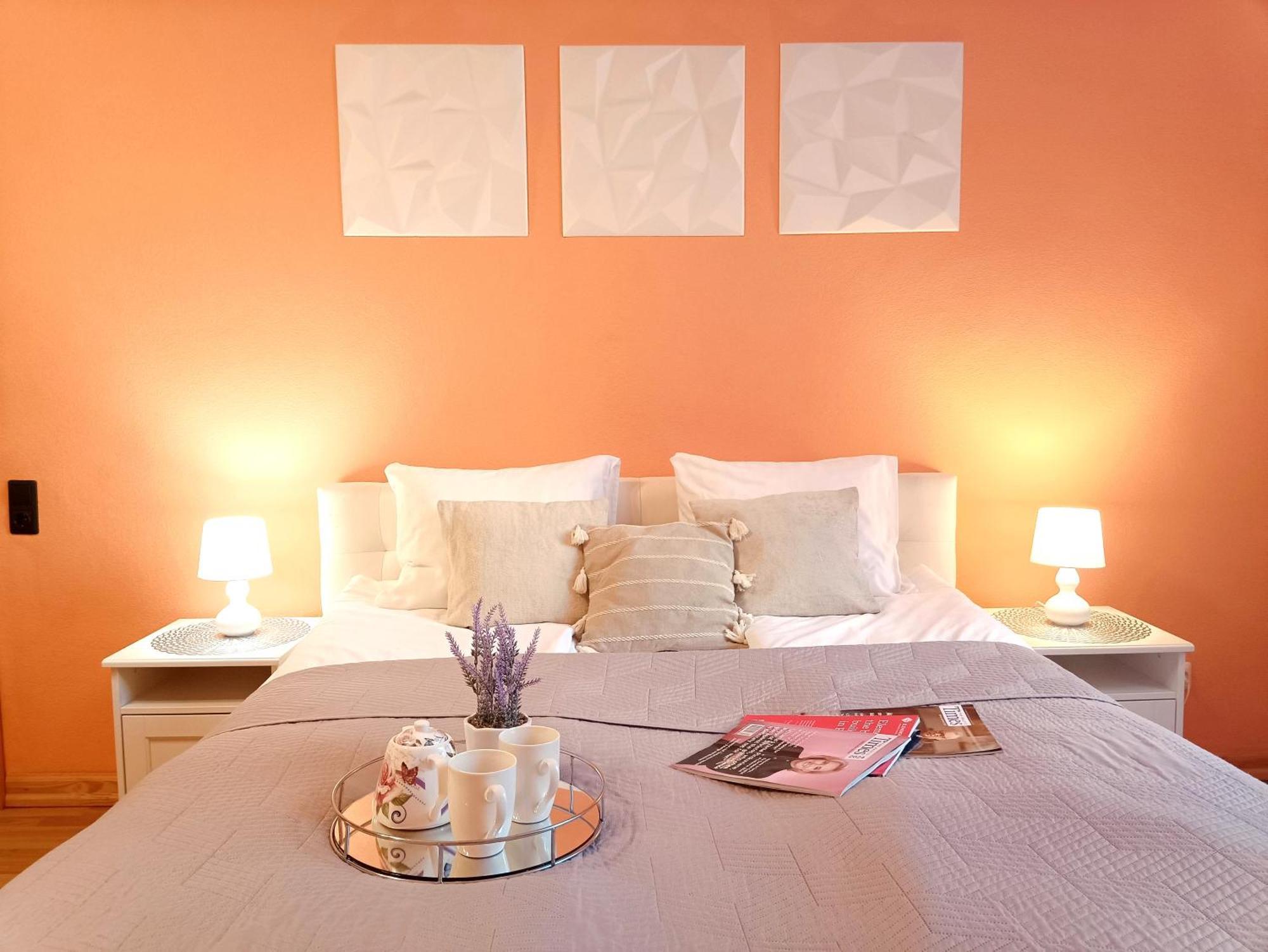 Spacious Old Town Family Peachy 2 Bedrooms Apartment, Nearby The Riga Presidential Castle Εξωτερικό φωτογραφία